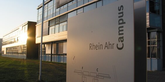 Eingang RheinAhrCampus