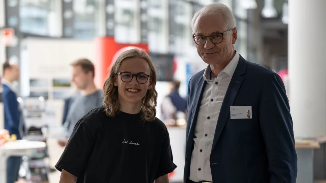 Frühstudent an der Hochschule Koblenz: Jonathan Baschek startet ins Studium