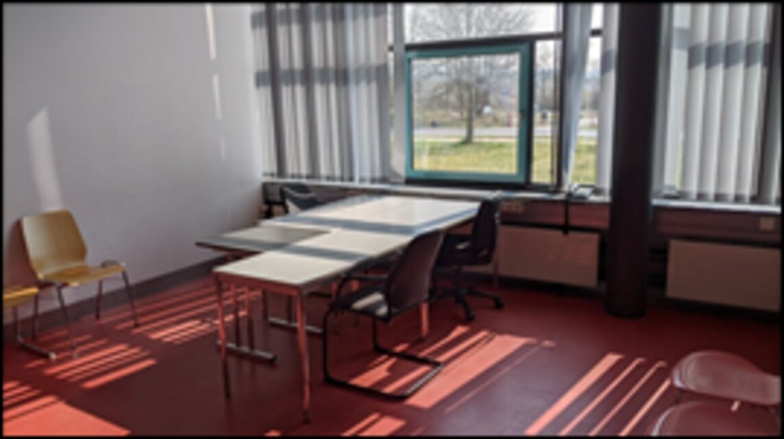 Foto des Raumes A010 vor der Umgestaltung