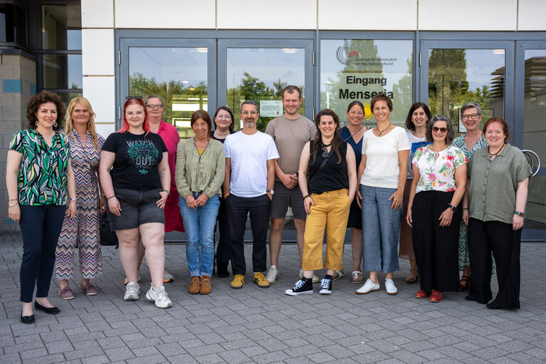 Gruppenbild der Teilnehmenden