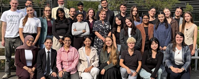 Gruppenfoto Internationale Studierende und Gastdozenten WiSe 2026-2027 am RheinAhrCampus