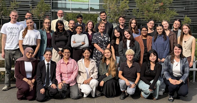 Gruppenfoto Internationale Studierende und Gastdozenten WiSe 2026-2027 am RheinAhrCampus