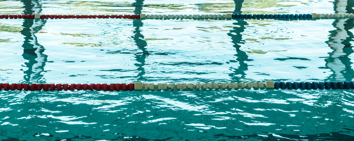 Schwimmbecken