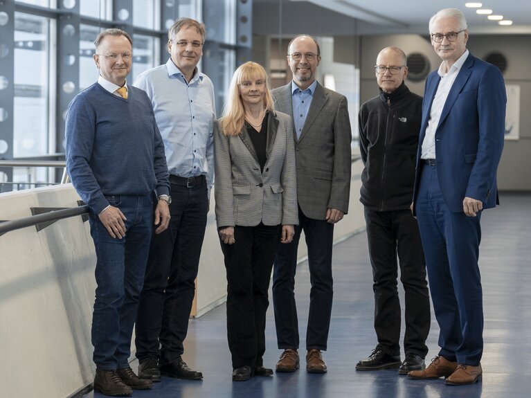 Fachbereichsleitungen an der Hochschule Koblenz mit Hochschulpräsident Prof. Dr. Karl Stoffel