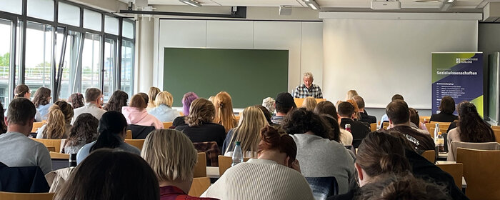 Studierende der Sozialen Arbeit bei der Lesung