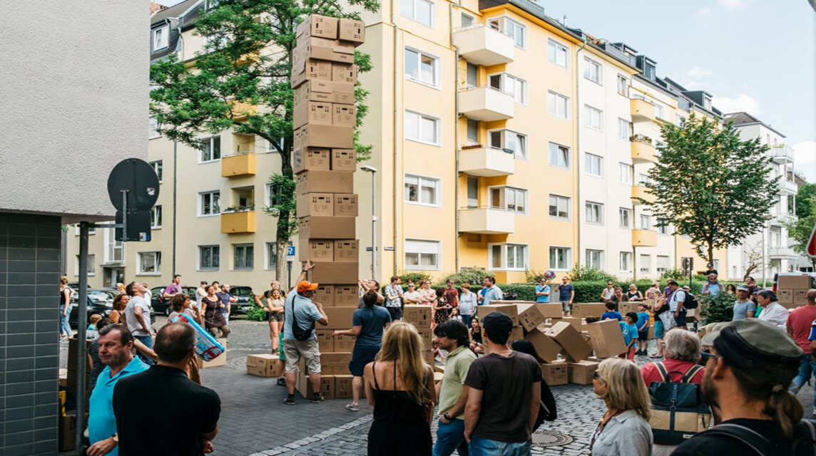 Viele Menschen auf der Straße