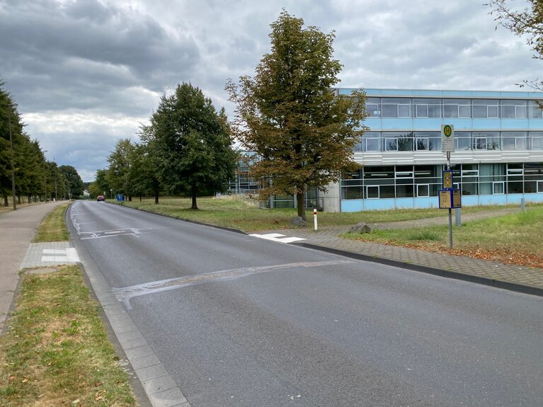 Barrierefreier Straßenübergang am Campus Remagen