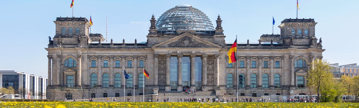 Deutscher Bundestag außenansicht