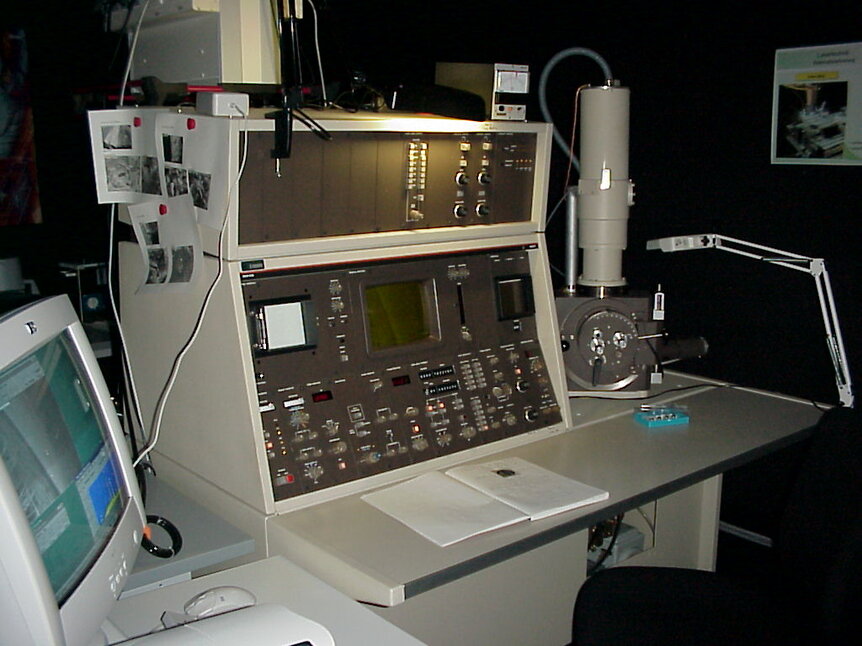 Philips SEM 515 Rasterelektronenmikroskop