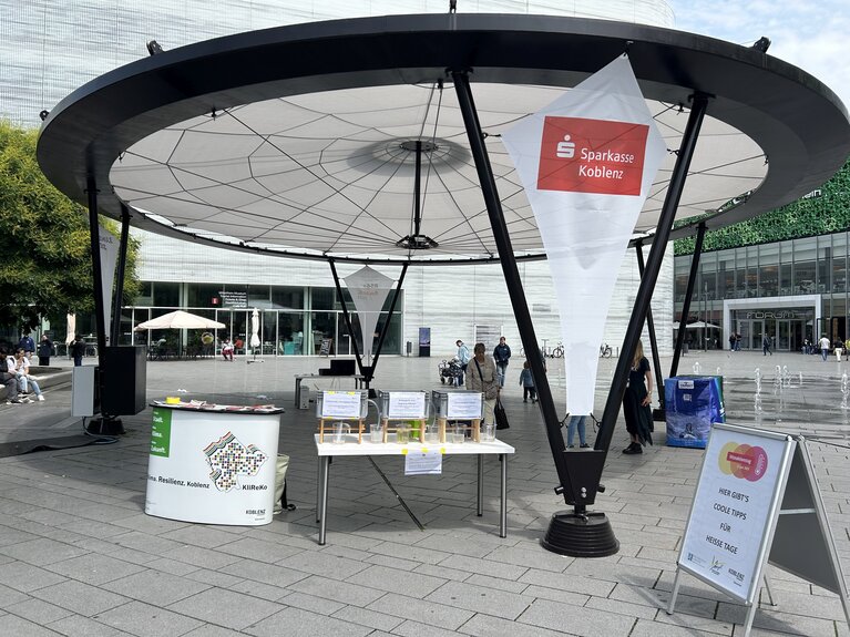 Forschungspavillon auf dem Zentralplatz
