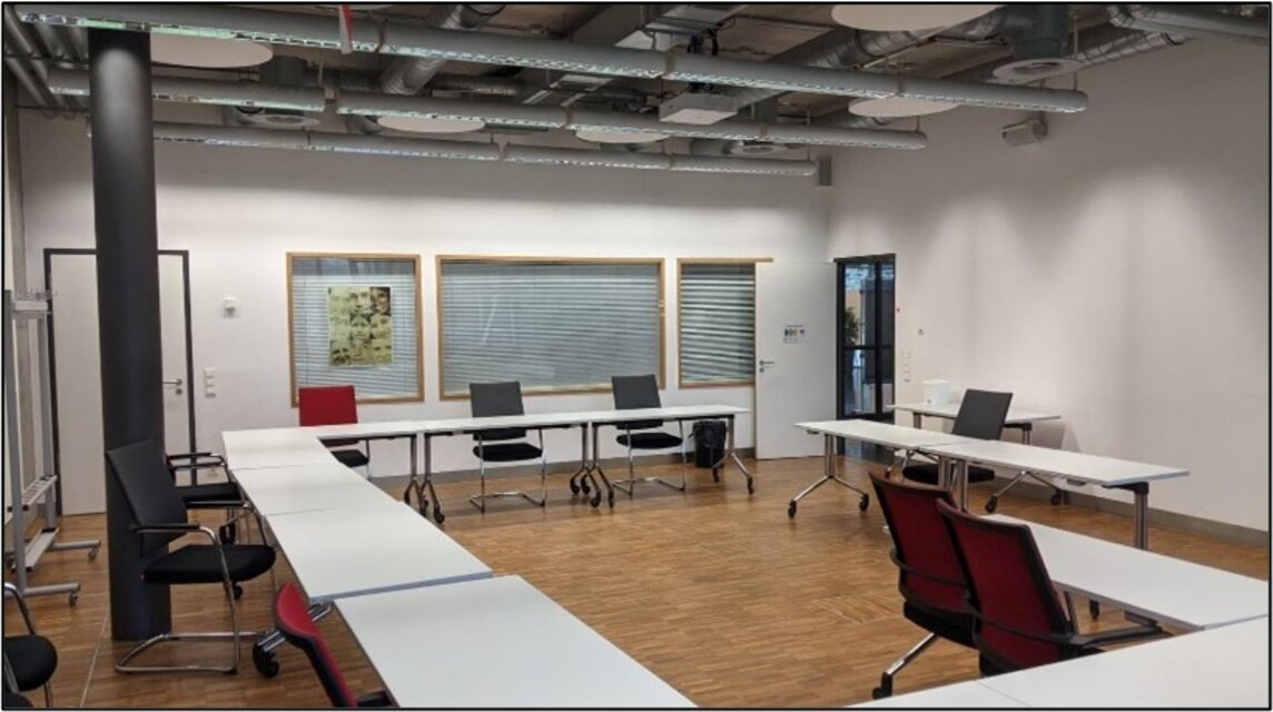 Foto des Raumes B004 vor der Umgestaltung