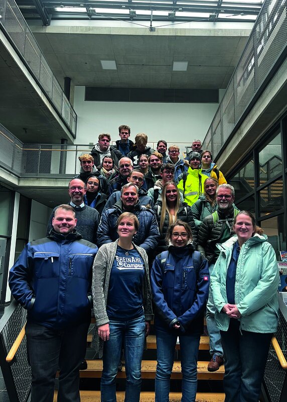 THW Bundesfreiwilligendienstleistende beim Besuch des RheinAhrCampus Remagen