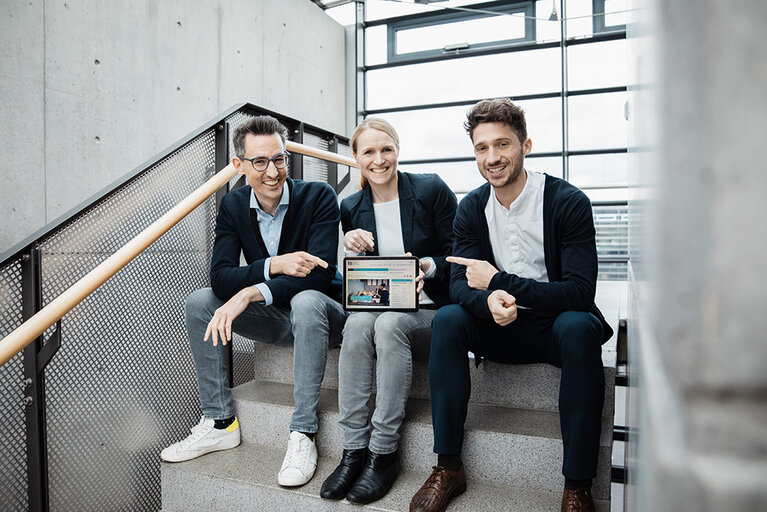 Das Team des Studiengangs Management, Leadership, Innovation (Finn Rieken, Mareike Heinzen, Jan Conrads)