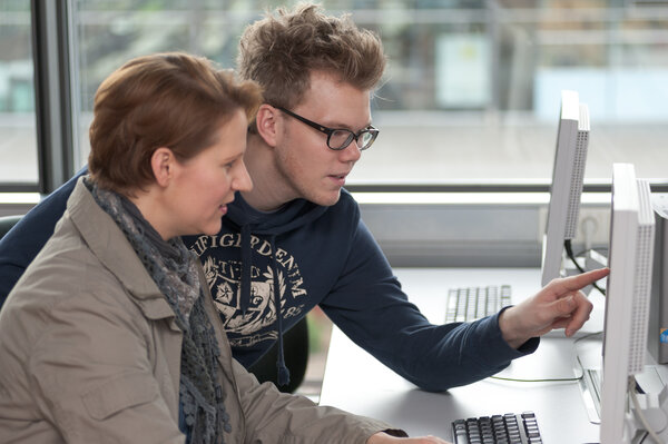 Erklärung am Computer