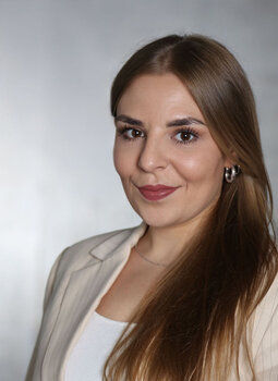  Christina Milezki