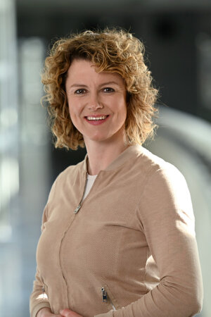 Dr. Stephanie May