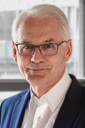 Prof. Dr. Karl Stoffel