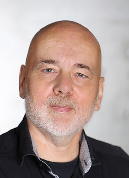 Prof. Dr. Lukas Scheef