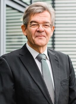 Prof. Dr. Manfred Breitbach