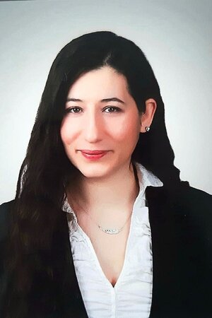  Tugba Aru