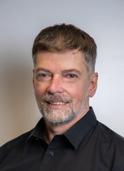 Prof. Peter Thomé